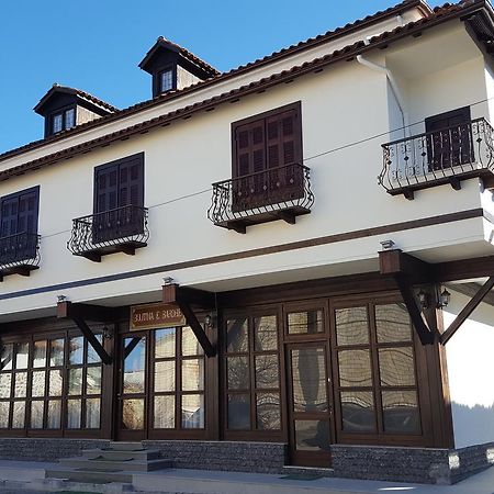 קורצ'ה Hotel Bujtina E Bardhe מראה חיצוני תמונה