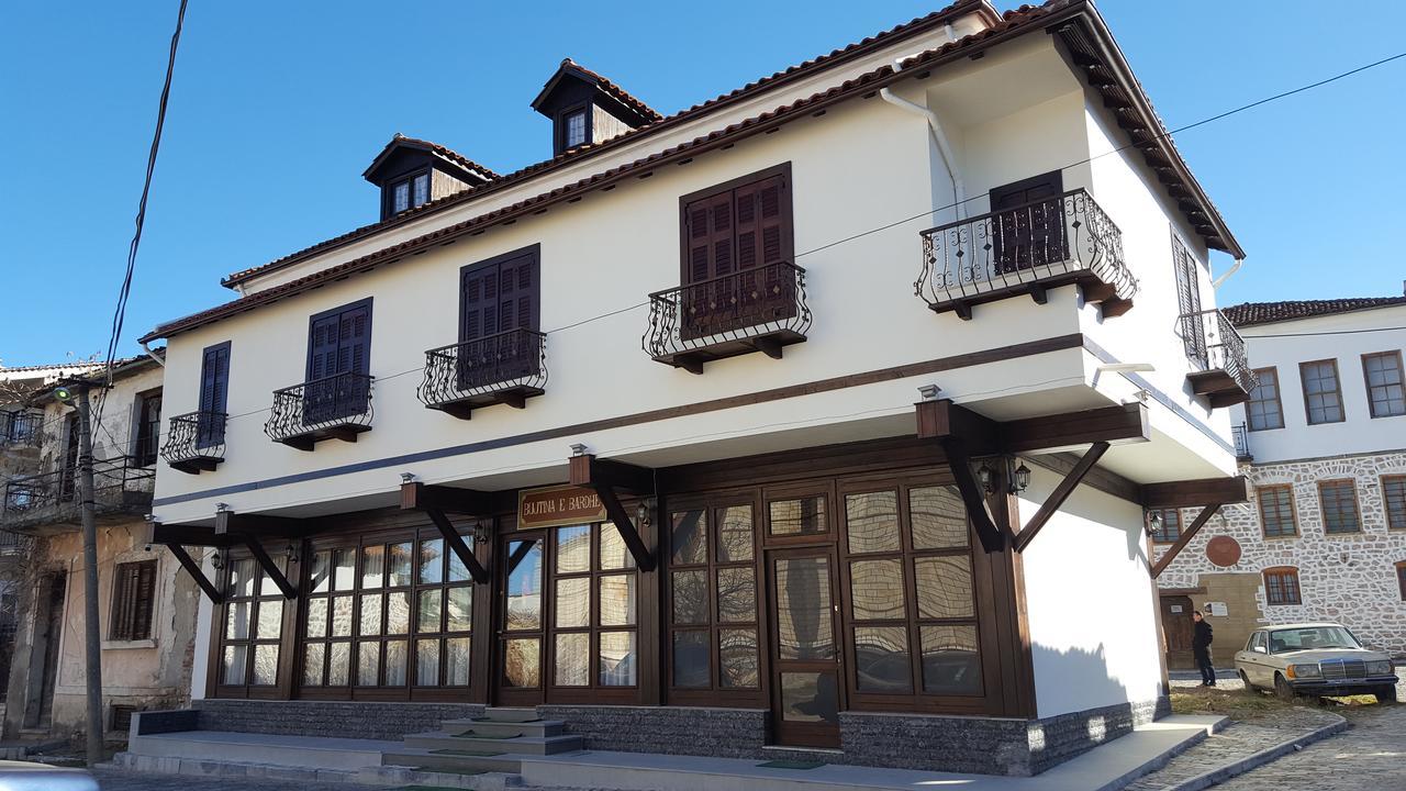 קורצ'ה Hotel Bujtina E Bardhe מראה חיצוני תמונה